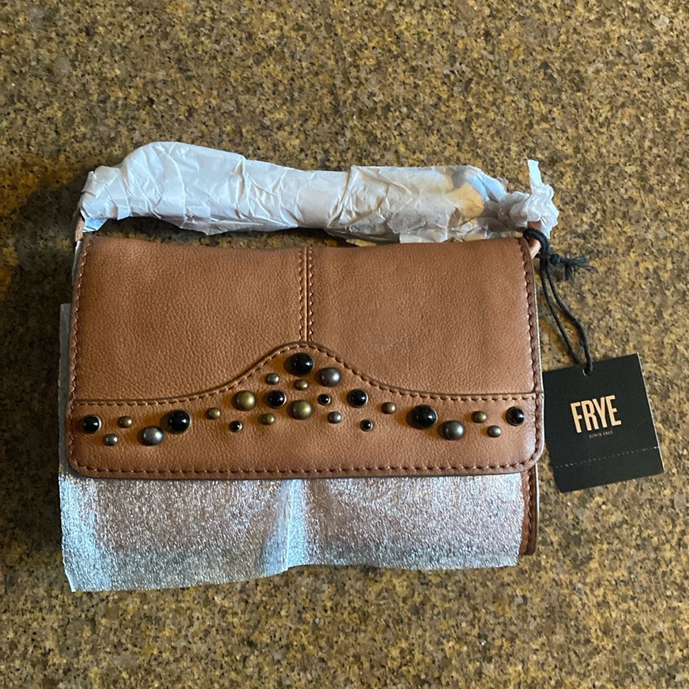 Frye brand leather crossbody handbag. New with tags.